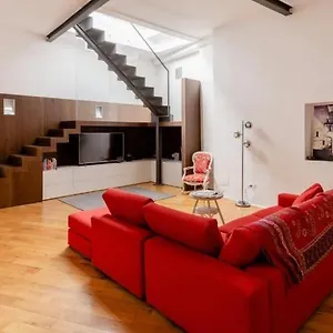 https://bijoux-luxury-apartment-in-old-town.barihotels.org