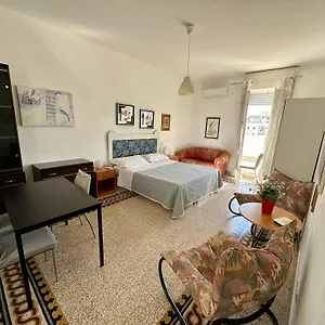 https://appartamento-via-trevisani.barihotels.org